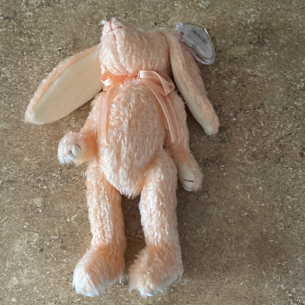 3 Vintage rare bunny Attic Treasures for Easter.   Mint with tag protectors - Picture 5 of 10